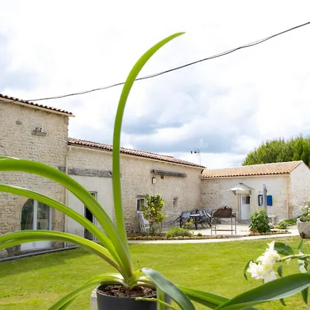 Bed & Breakfast A La Beun'escale Belluire